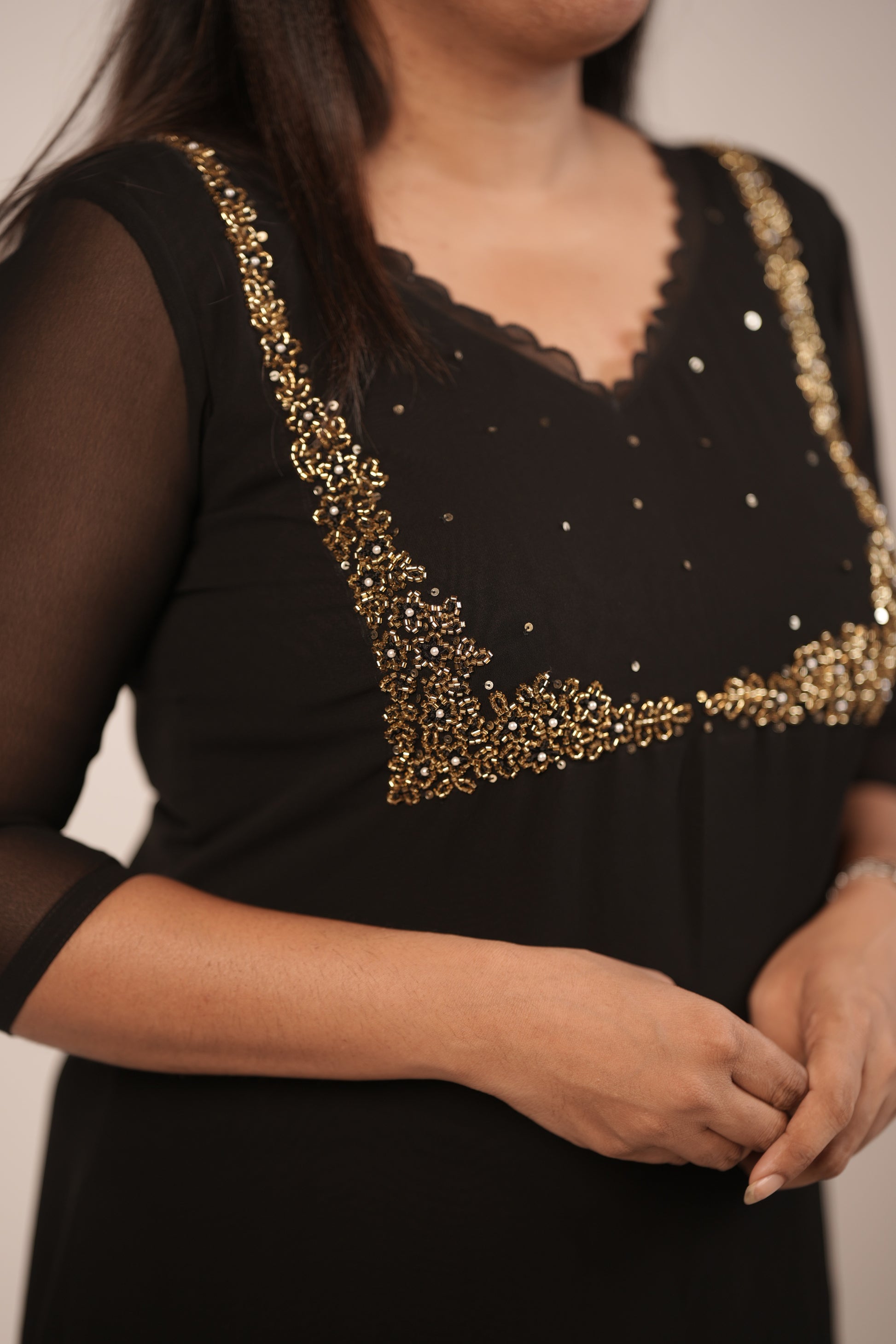 Premium Floral Black - Gold Star