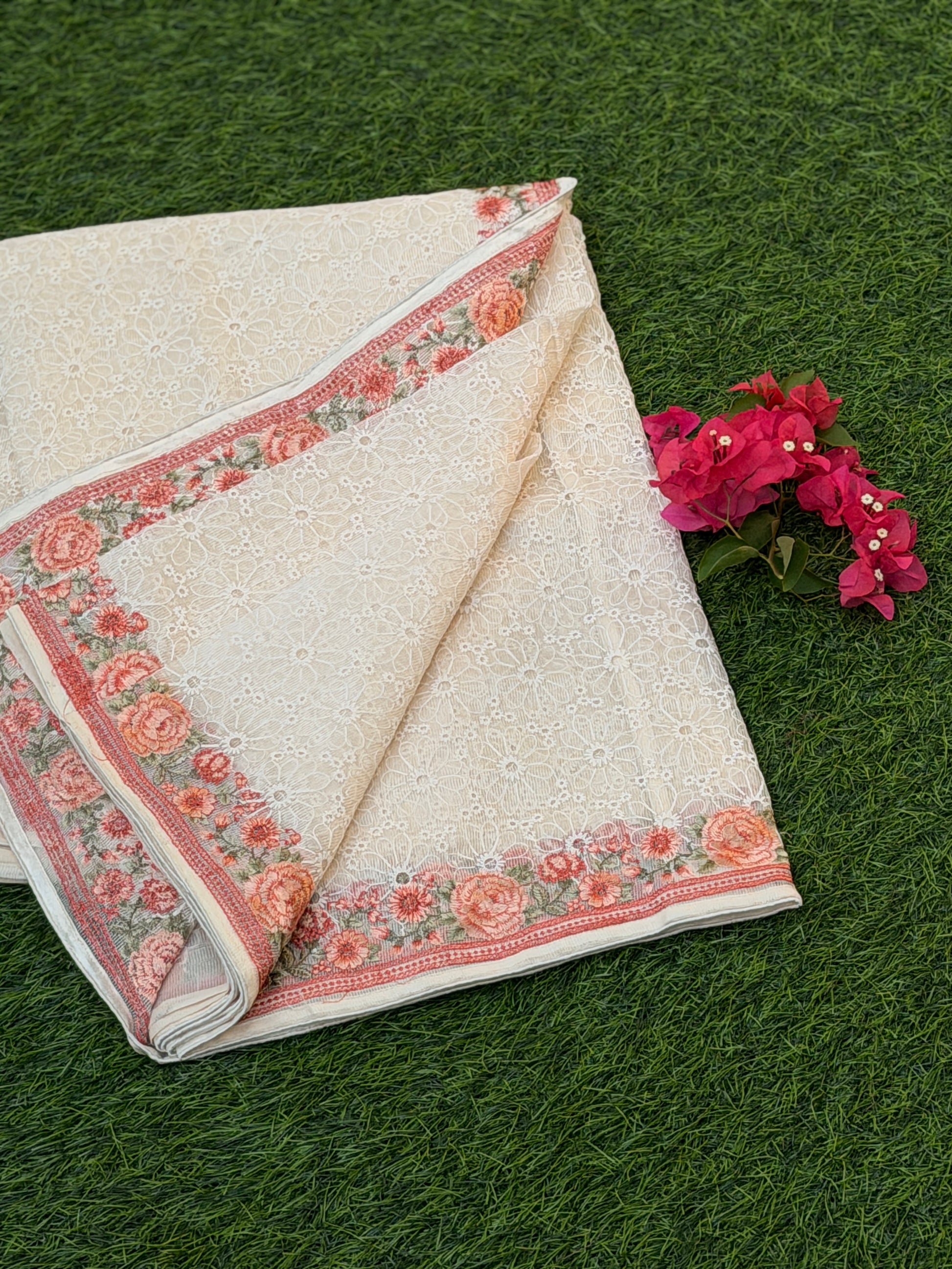 Hakoba with Flower Embroidery