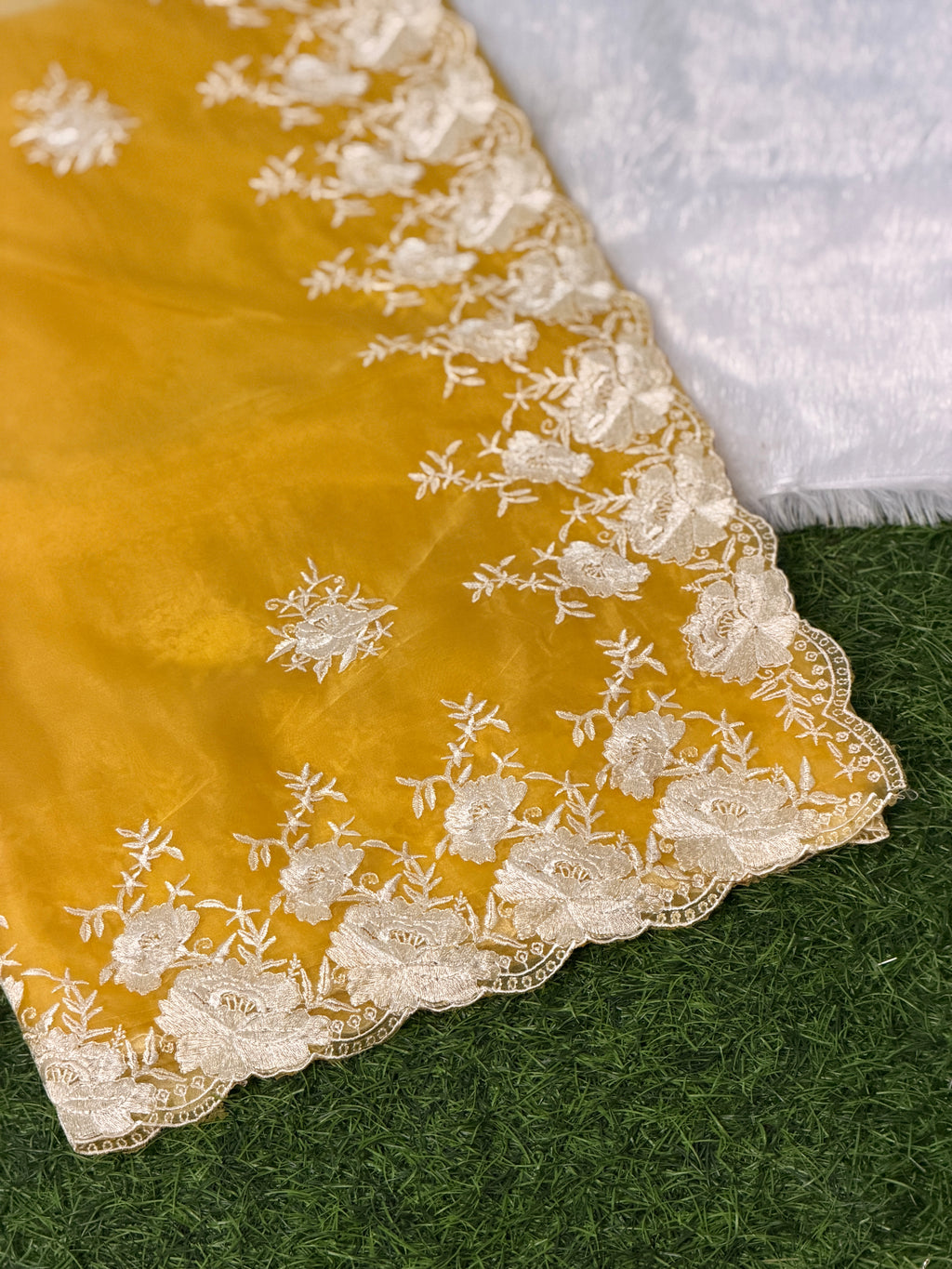 Elegant Organza Floral Embroider Saree