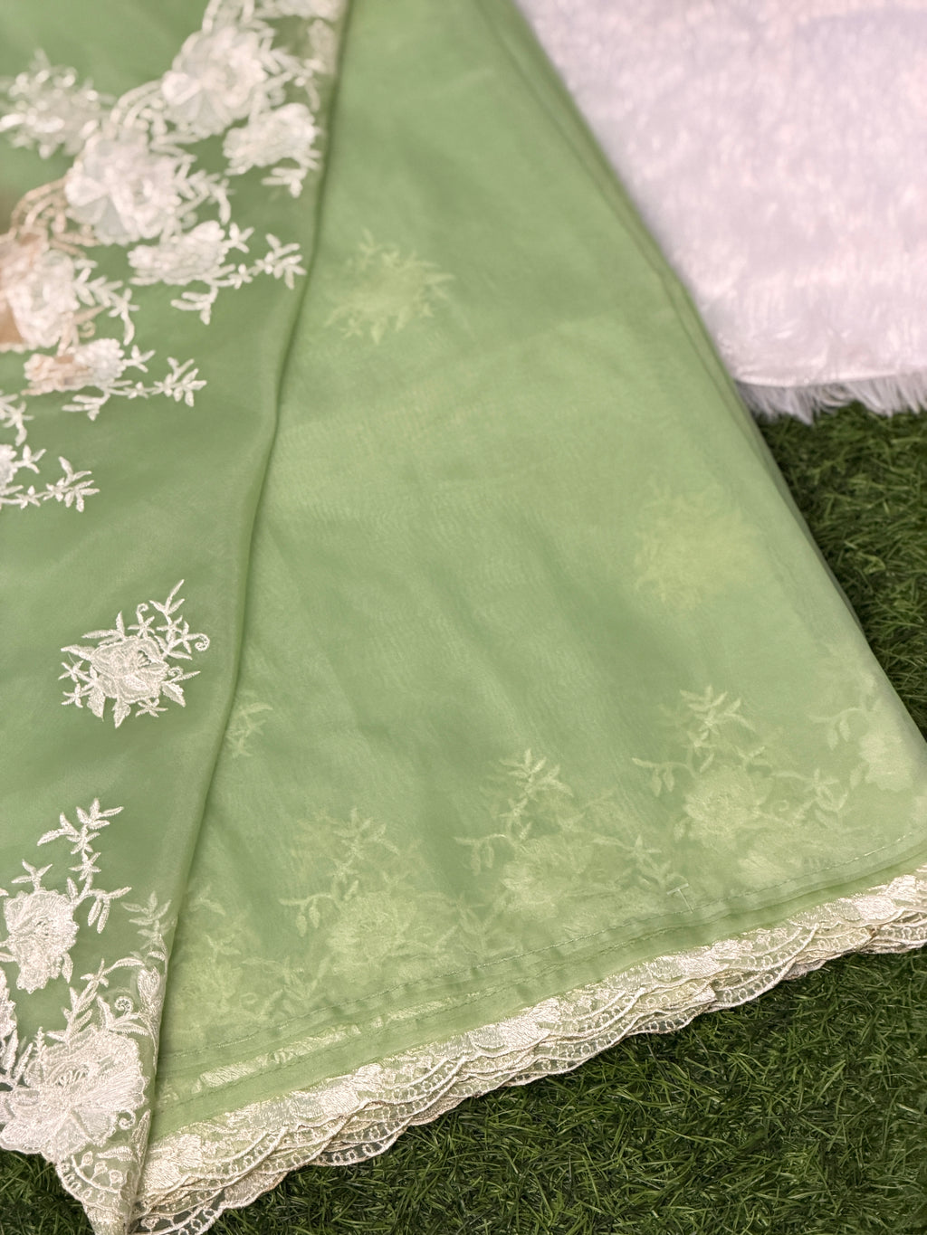 Elegant Organza Floral Embroider Saree