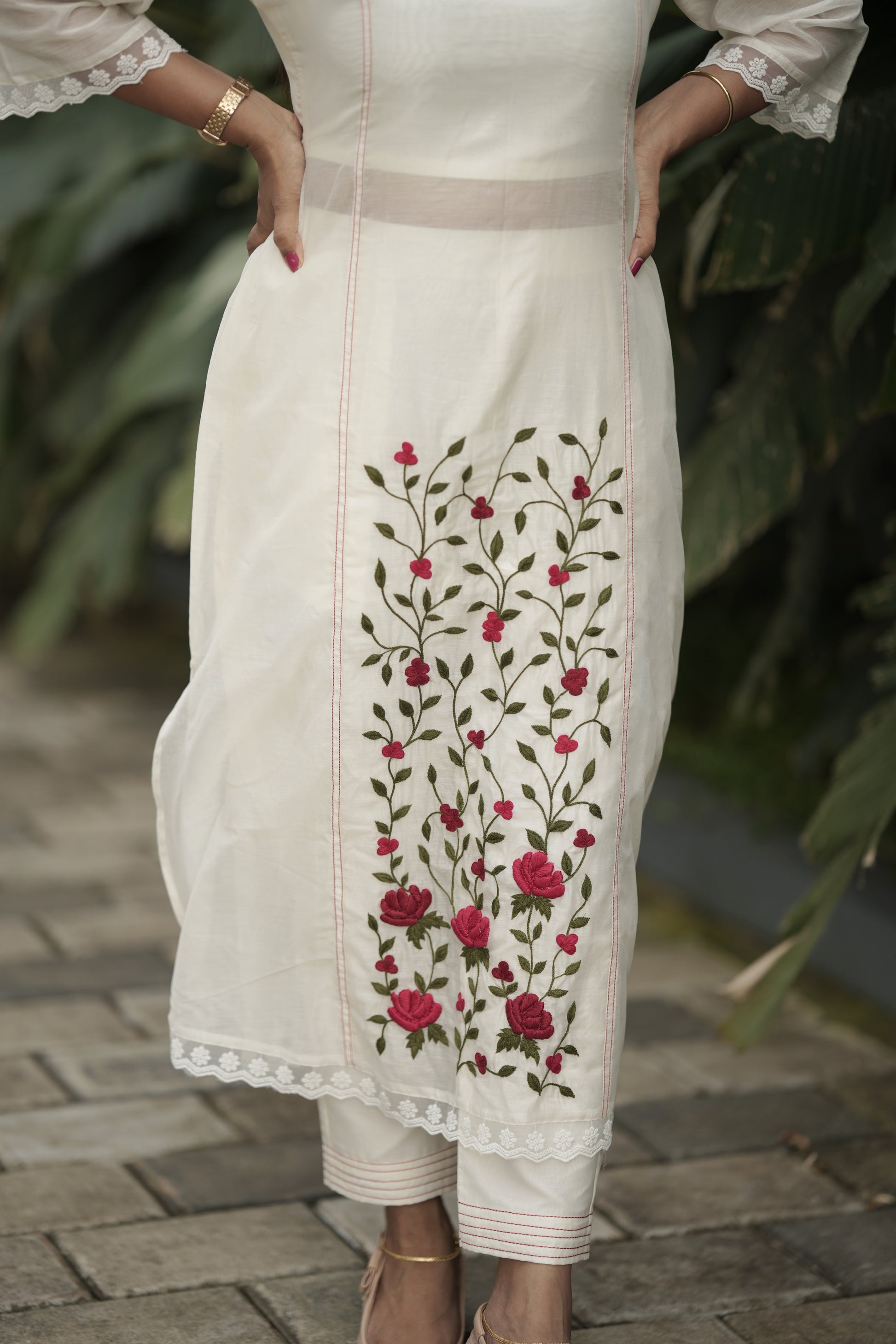 Onam Rose Kurta Set