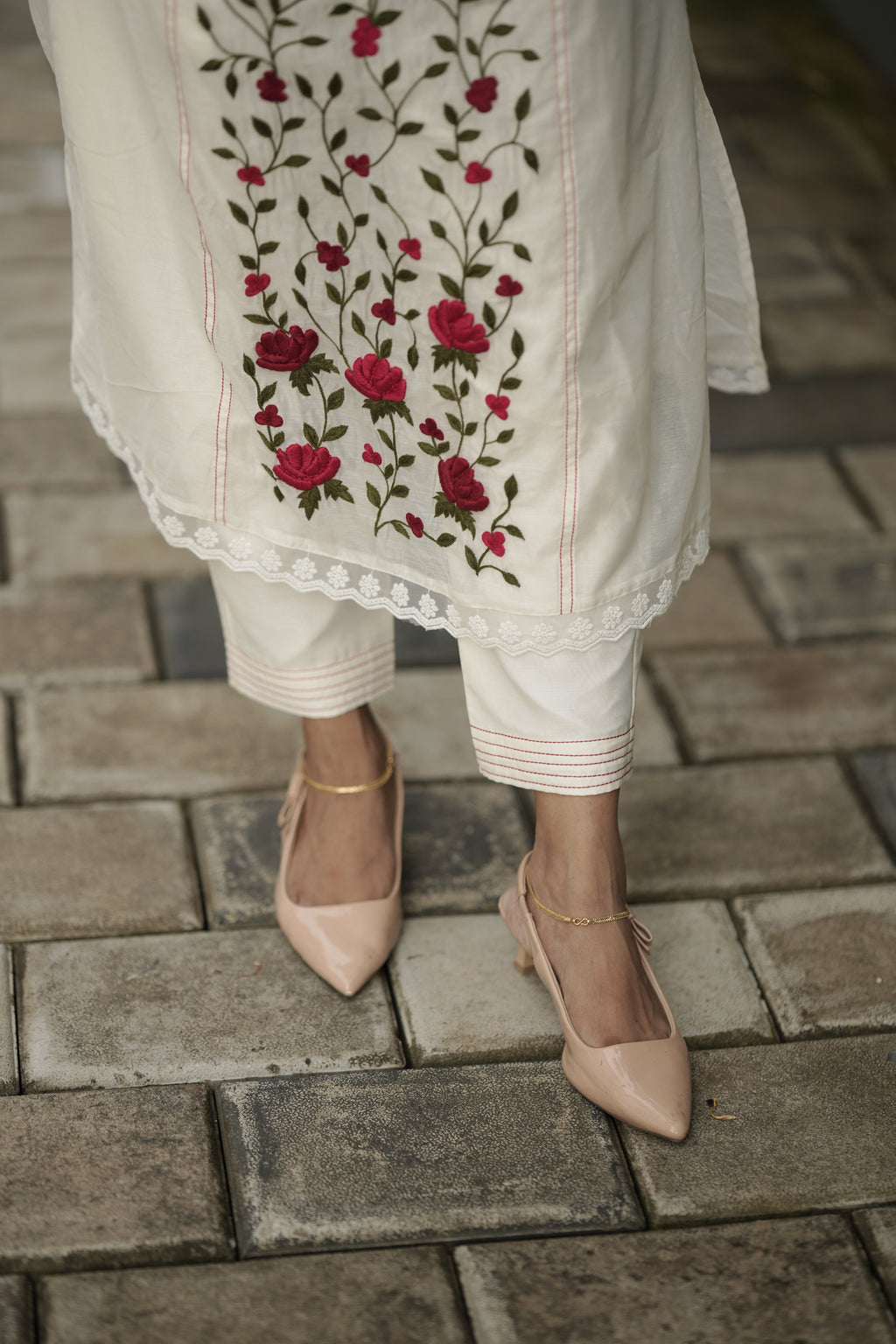 Onam Rose Kurta Set