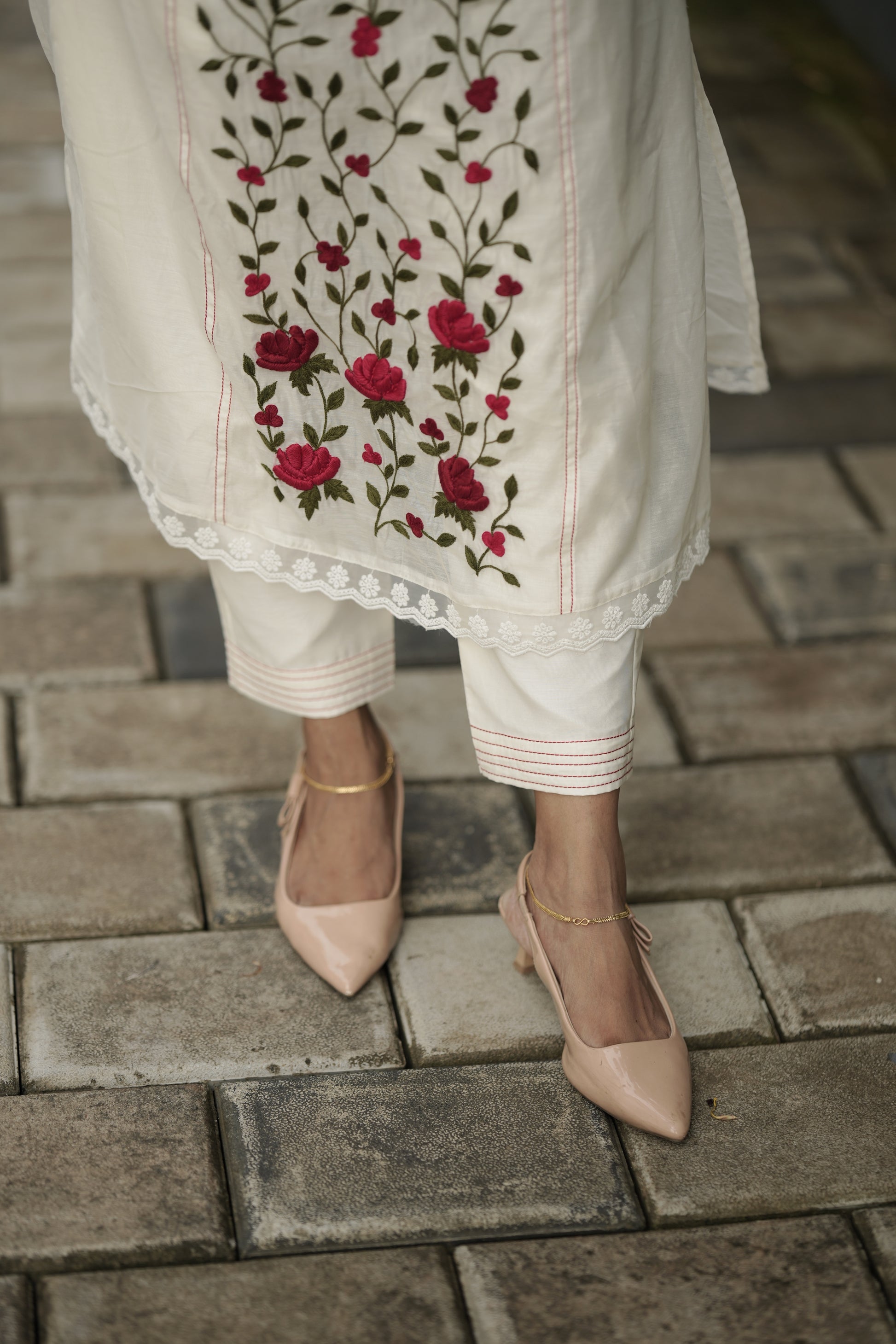 Onam Rose Kurta Set