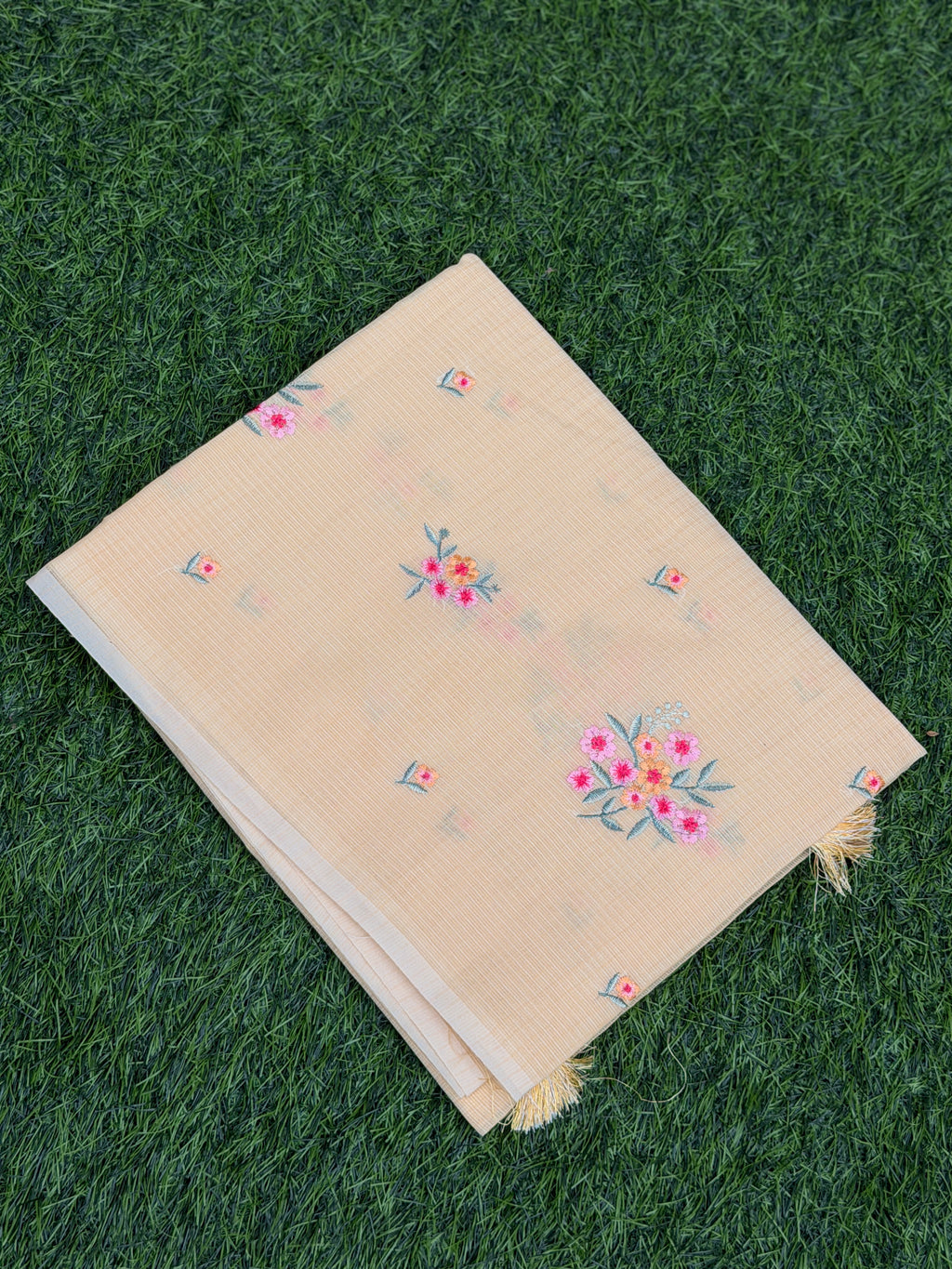 Net Cota with flower embro