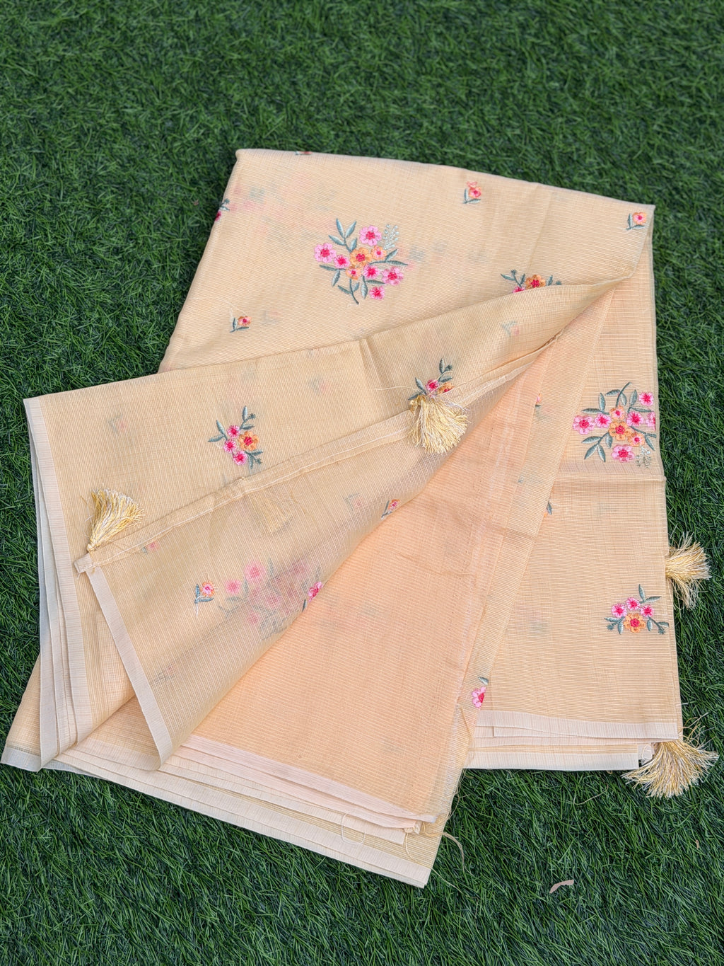 Net Cota with flower embro