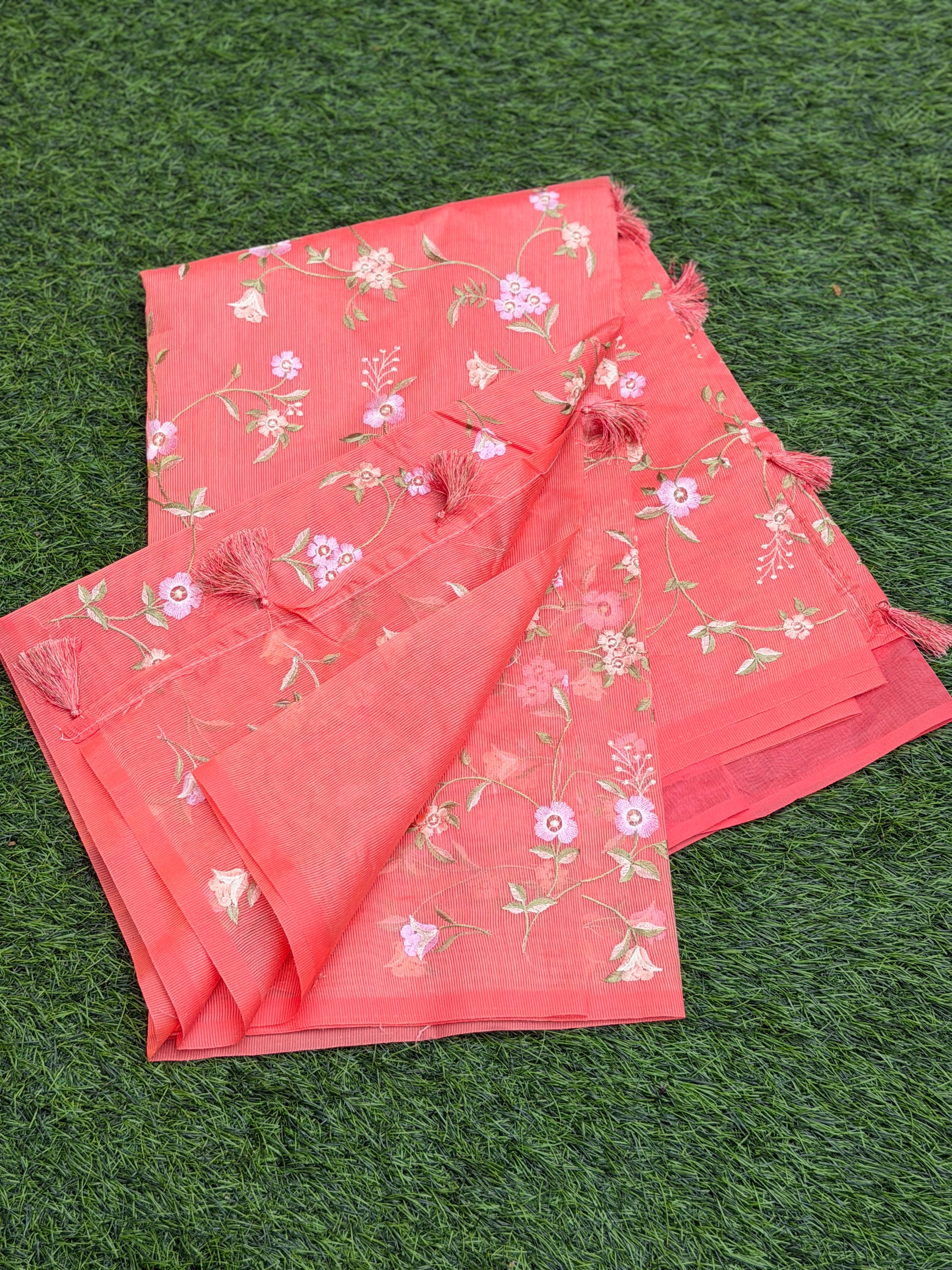 Net Cota with flower embro
