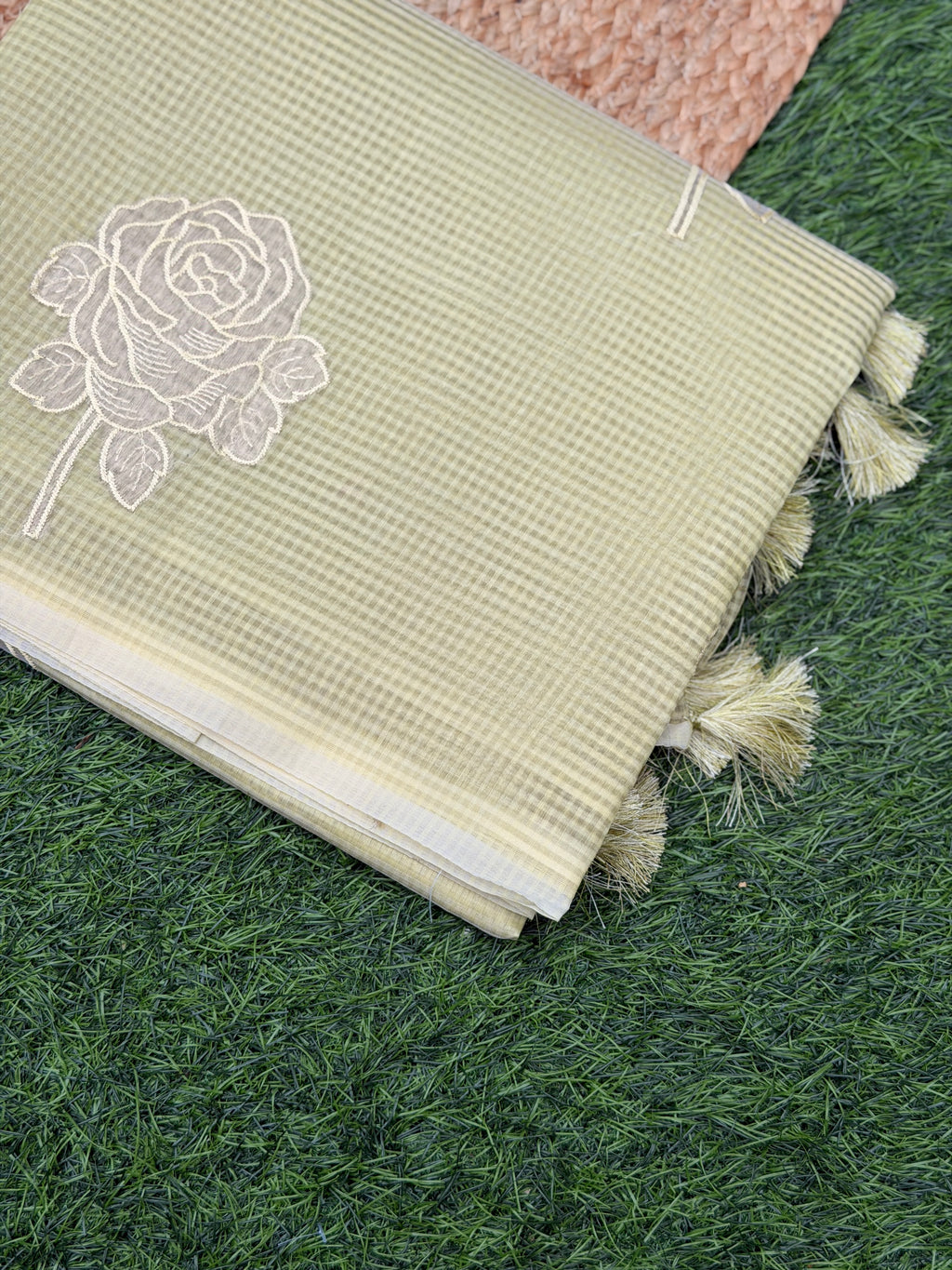 ROSE EMBROIDERY