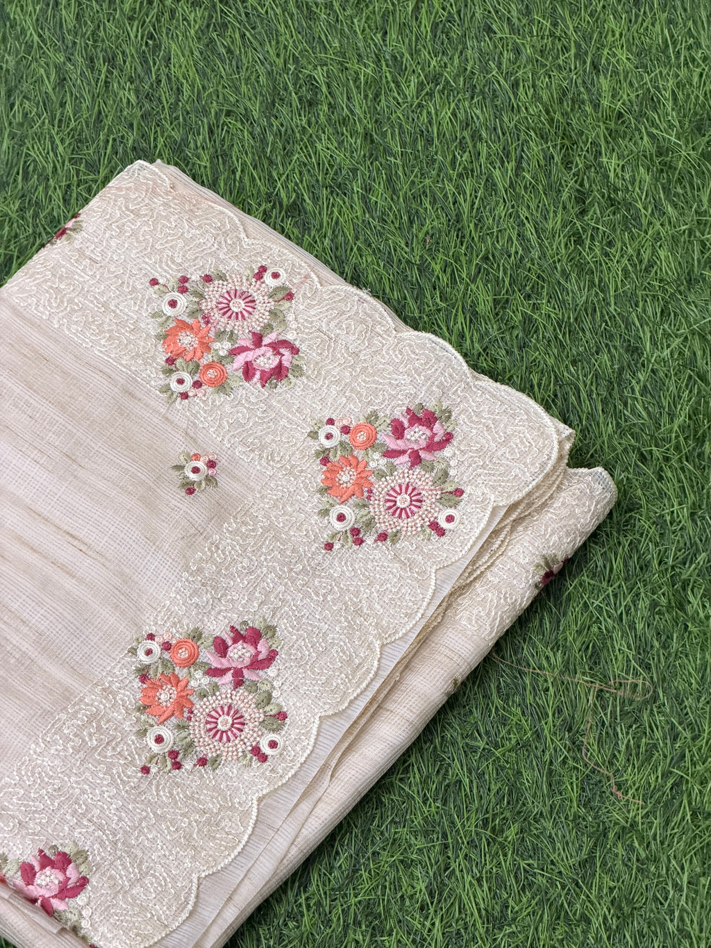 FLORAL ELEGANCE ORGANZA SAREE