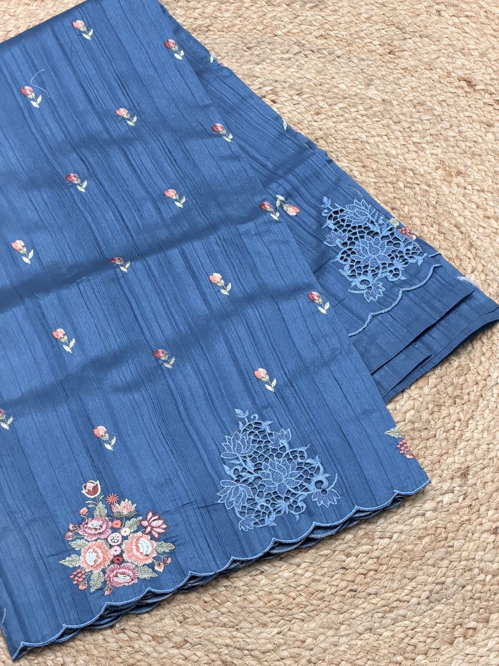 SCALLOPED SAREE WITH FLORAL DETAILING