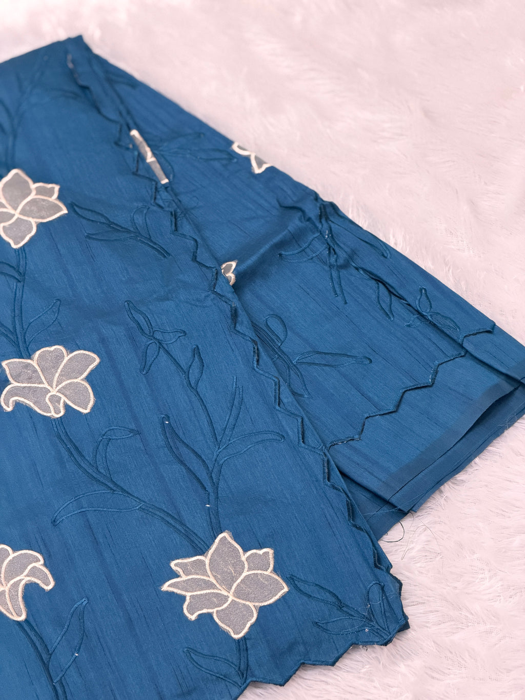 Scallop Border Embroidered Saree