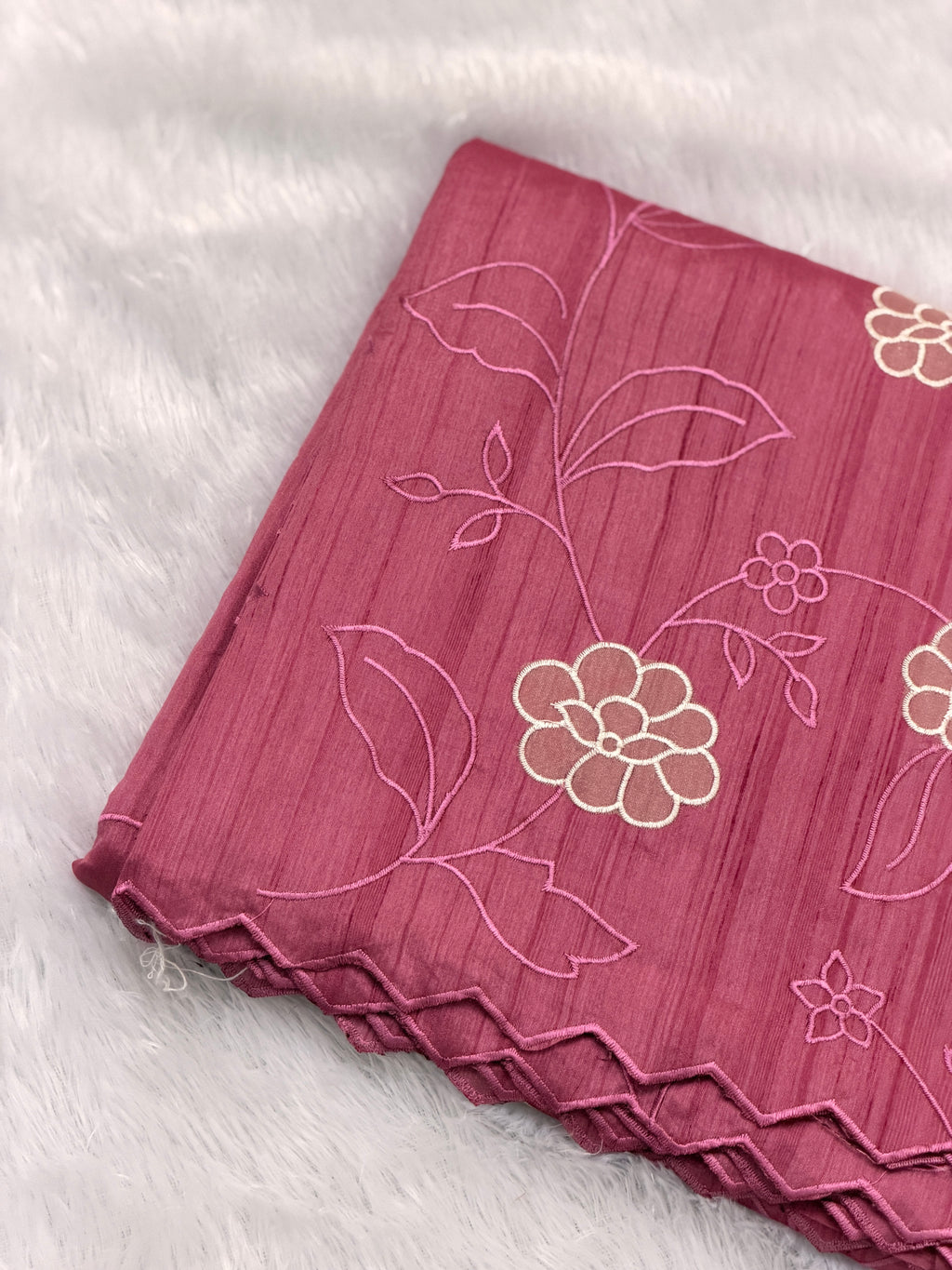 Scallop Border Embroidered Saree