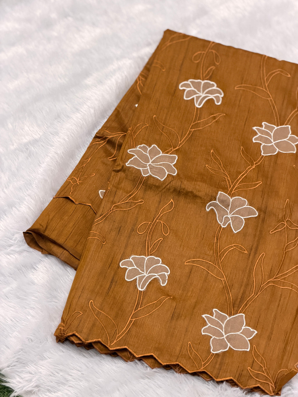 Scallop Border Embroidered Saree