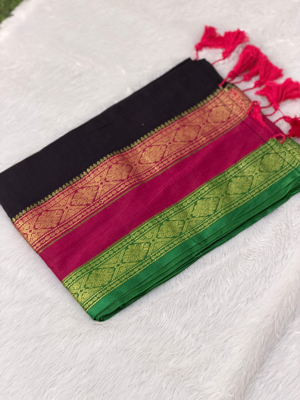 Heritage Saree with Zari Border