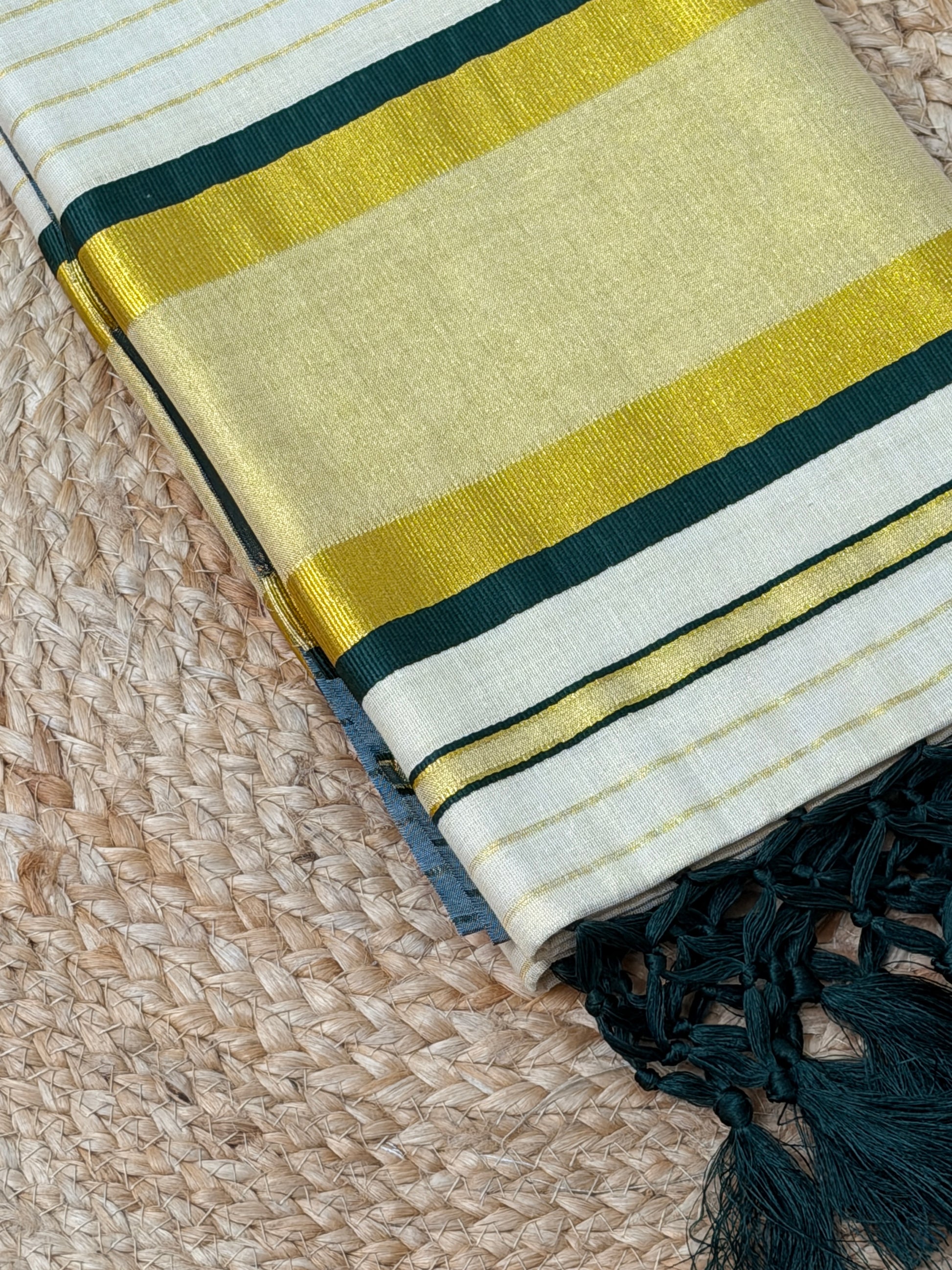 Kerala Kasavu Saree