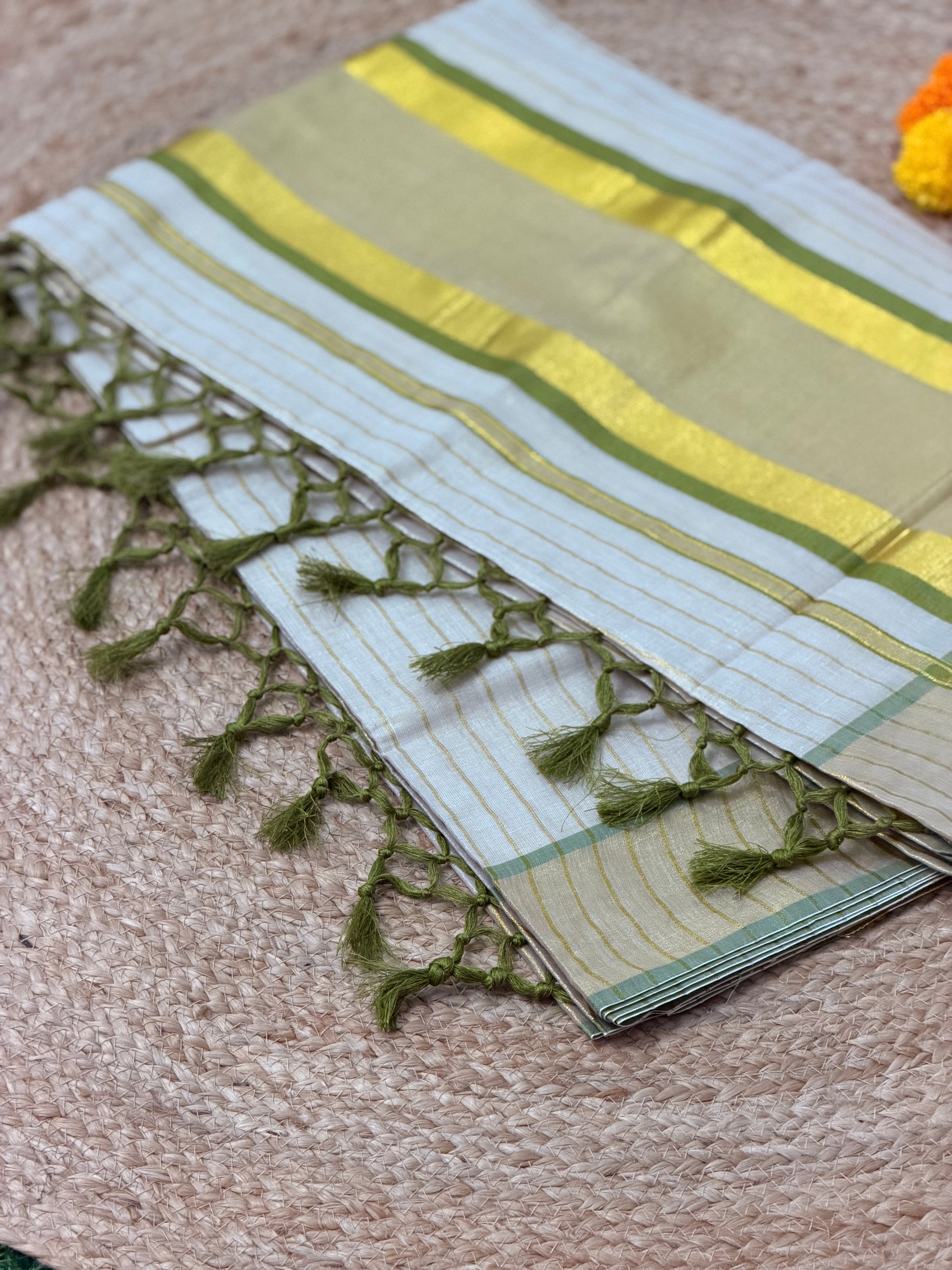 Kerala Kasavu Saree