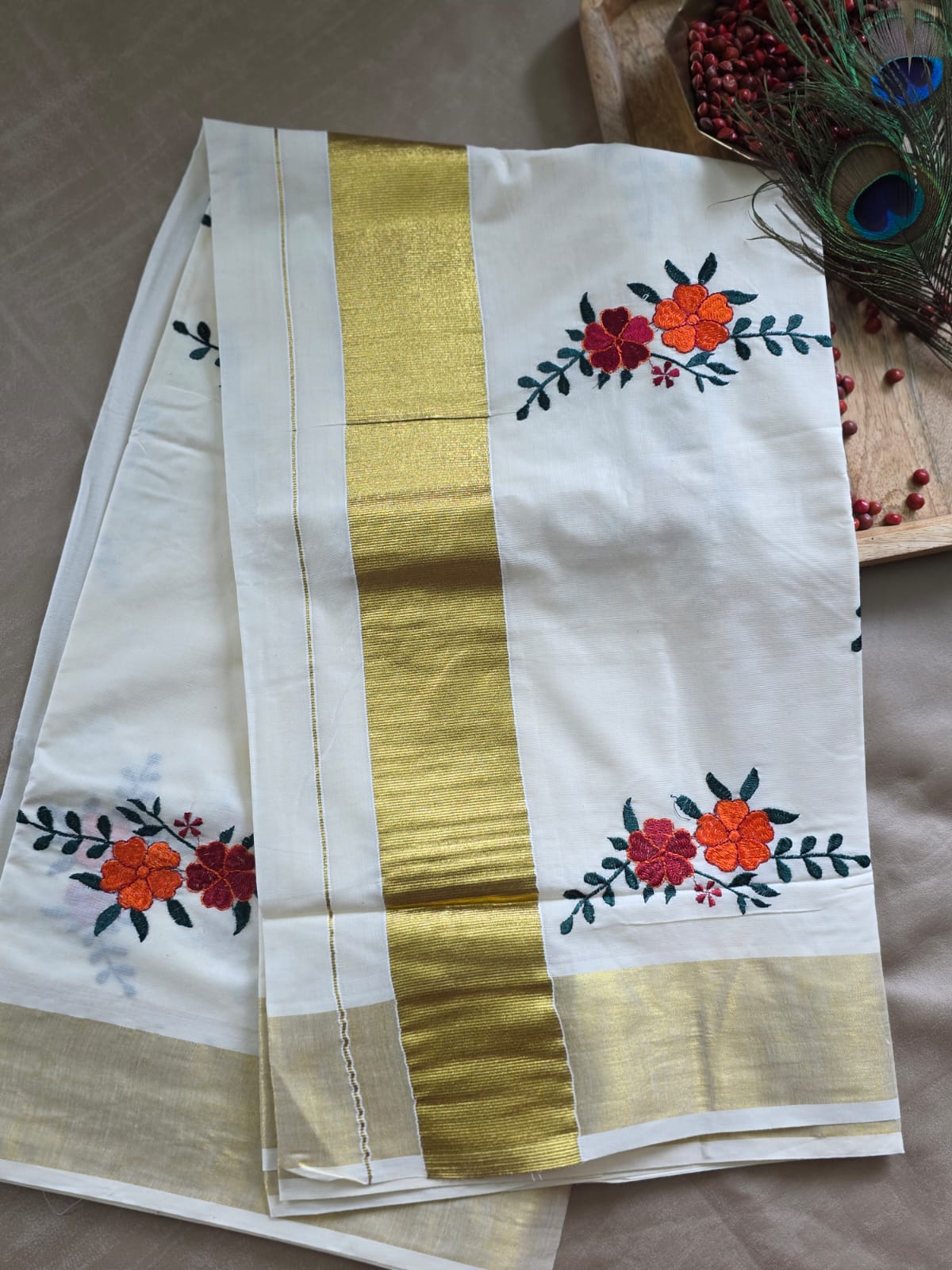 Kerala Saree-Embroidery floral saree